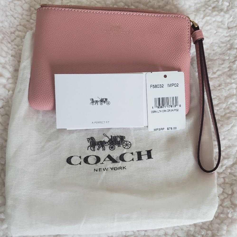 Coach - Picture 2 of 6